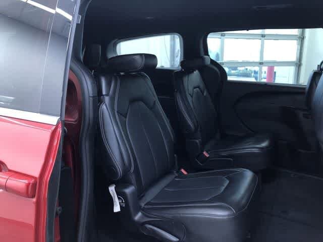 Thumbnail: 2025 Chrysler Pacifica - 22