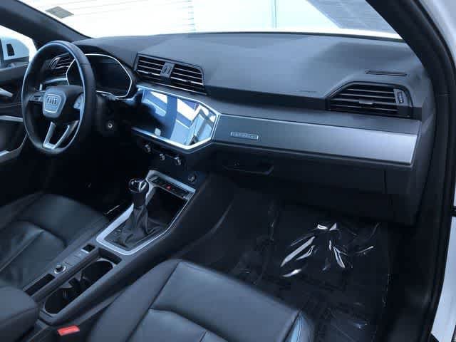 Thumbnail: 2025 Audi Q3 - 23