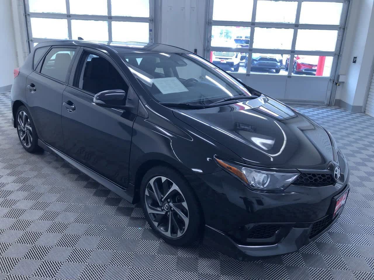 Thumbnail: 2017 Toyota Corolla iM - 35