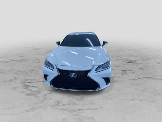 Thumbnail: 2019 Lexus ES - 4