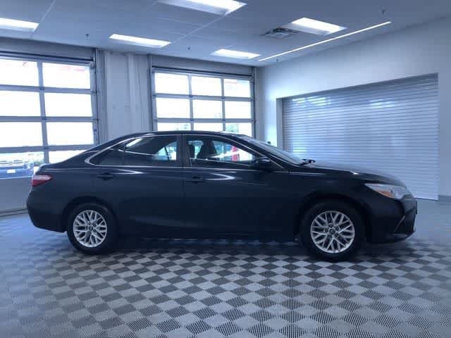 Thumbnail: 2016 Toyota Camry - 33