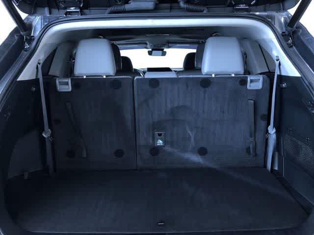 Thumbnail: 2023 Toyota Highlander - 35