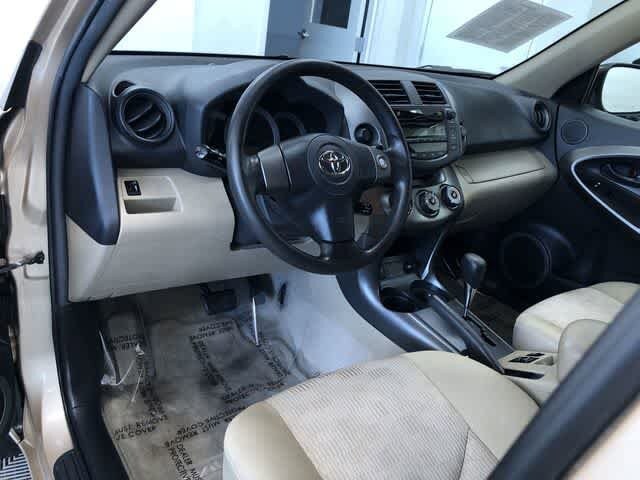 Thumbnail: 2011 Toyota RAV4 - 22
