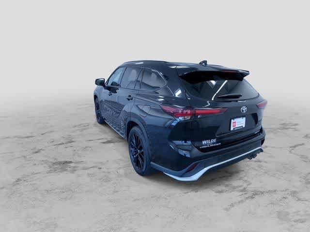 Thumbnail: 2025 Toyota Highlander - 7