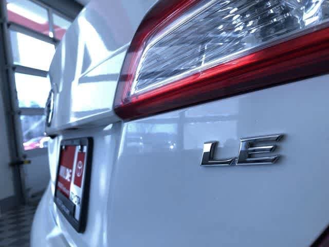 Thumbnail: 2014 Toyota Camry - 16