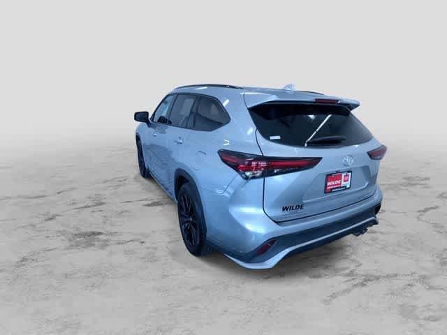 Thumbnail: 2025 Toyota Highlander - 9