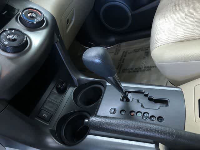 Thumbnail: 2011 Toyota RAV4 - 17