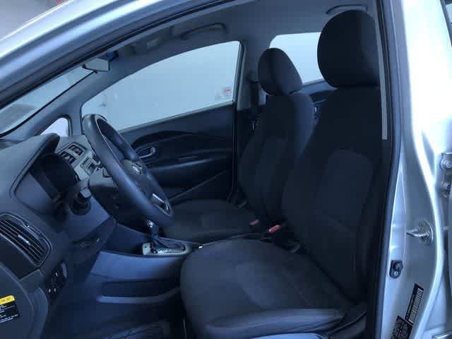 Thumbnail: 2016 Kia Rio - 17