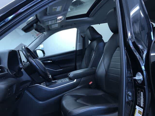 Thumbnail: 2021 Toyota Highlander - 18