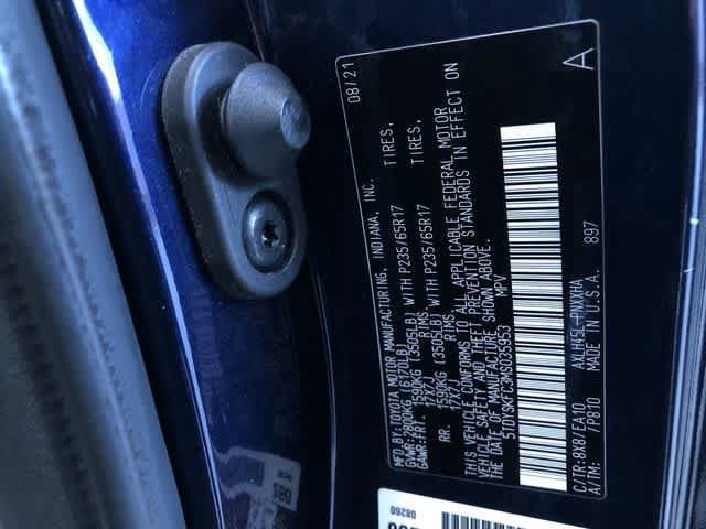Thumbnail: 2021 Toyota Sienna - 32