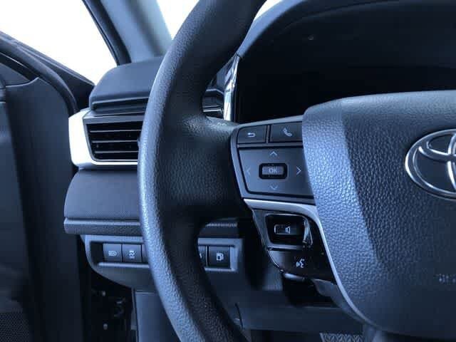 Thumbnail: 2025 Toyota Camry - 17