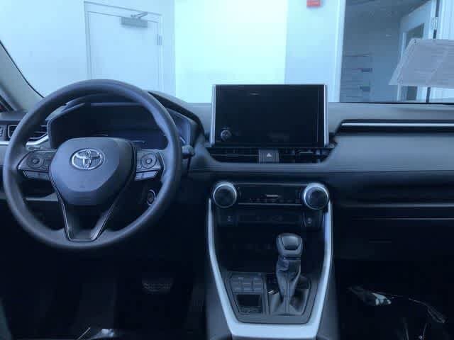 Thumbnail: 2024 Toyota RAV4 - 17