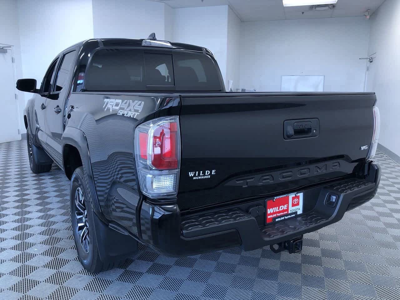 Thumbnail: 2022 Toyota Tacoma - 4