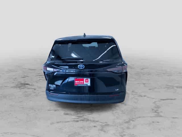 Thumbnail: 2025 Toyota Sienna - 9