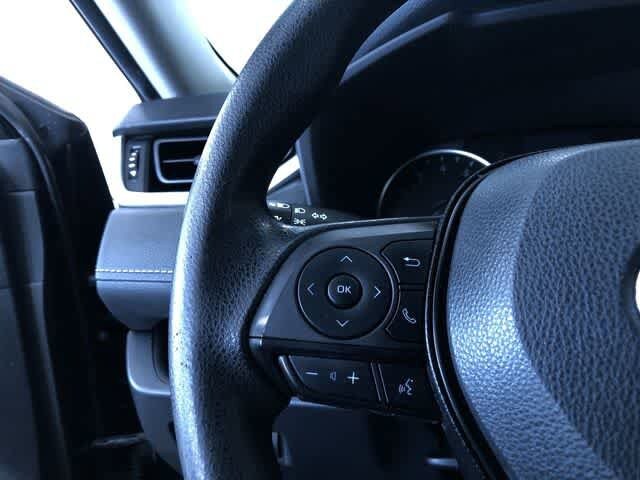 Thumbnail: 2022 Toyota RAV4 - 25