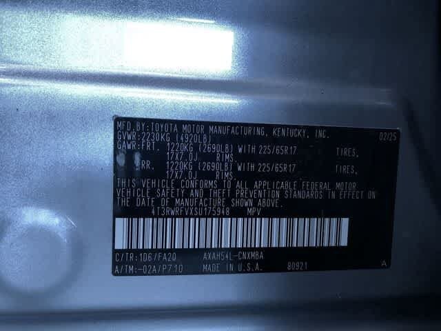 Thumbnail: 2025 Toyota RAV4 - 33