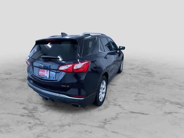 Thumbnail: 2020 Chevrolet Equinox - 10