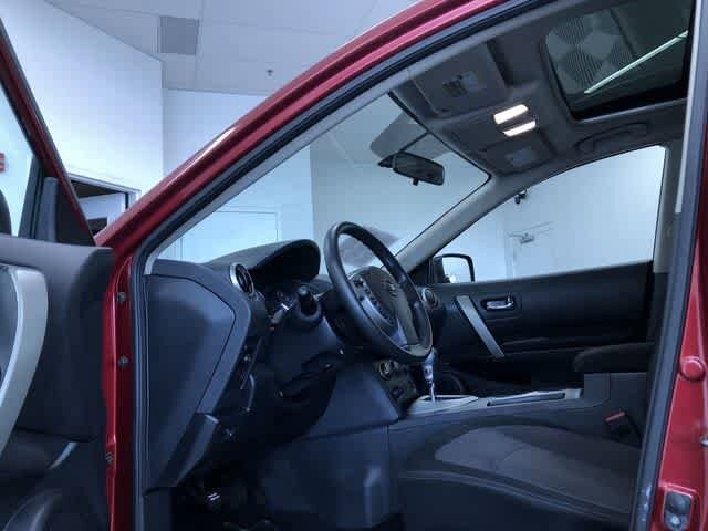 Thumbnail: 2011 Nissan Rogue - 11