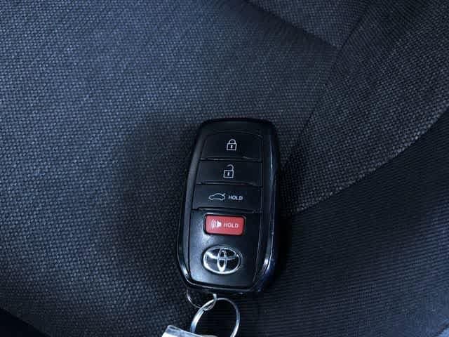 Thumbnail: 2025 Toyota Camry - 33