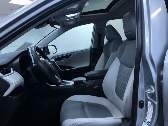 Thumbnail: 2022 Toyota RAV4 - 18