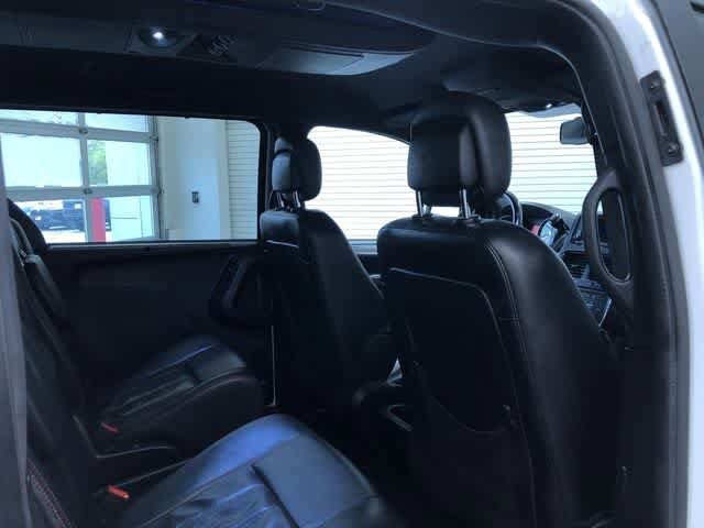 Thumbnail: 2019 Dodge Grand Caravan - 23