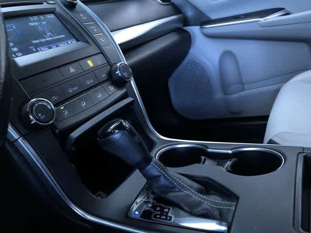 Thumbnail: 2016 Toyota Camry - 30