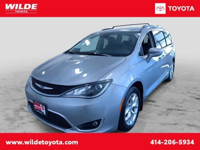 2018 Chrysler Pacifica  -
                  West Allis, WI