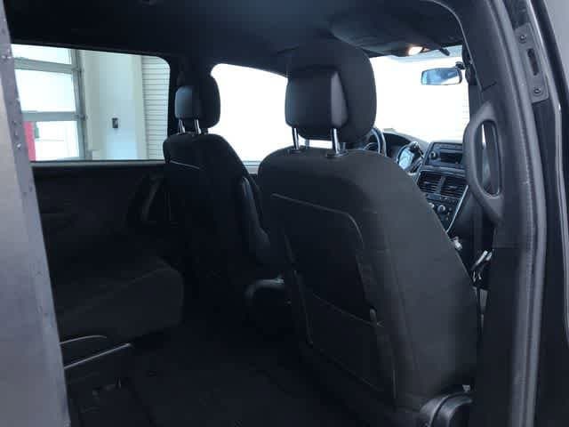 Thumbnail: 2015 Dodge Grand Caravan - 22