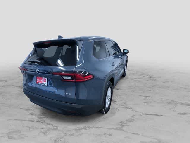 Thumbnail: 2025 Toyota Grand Highlander - 11