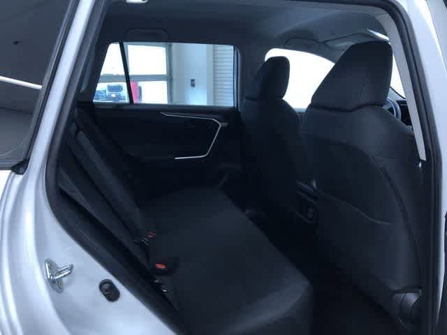 Thumbnail: 2025 Toyota RAV4 - 21