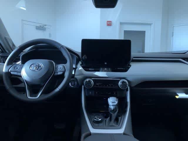 Thumbnail: 2025 Toyota RAV4 - 9