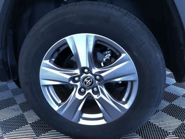 Thumbnail: 2025 Toyota RAV4 - 16