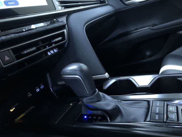 Thumbnail: 2025 Toyota Camry - 29