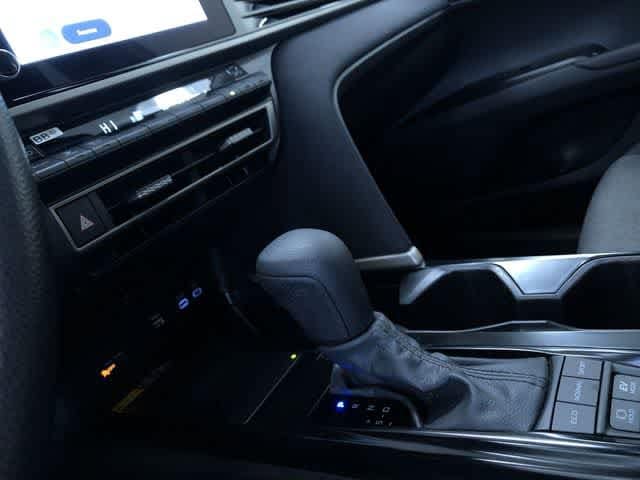 Thumbnail: 2025 Toyota Camry - 29