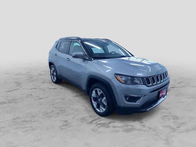 Thumbnail: 2017 Jeep Compass - 3