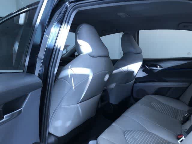 Thumbnail: 2022 Toyota Camry - 19