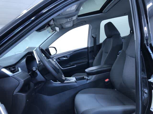 Thumbnail: 2025 Toyota RAV4 - 18