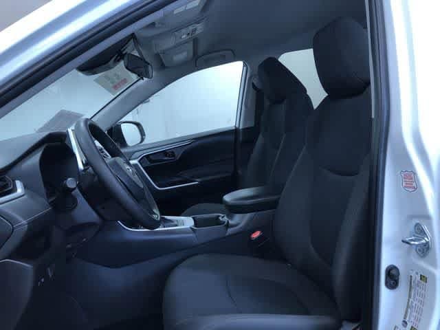 Thumbnail: 2025 Toyota RAV4 - 18