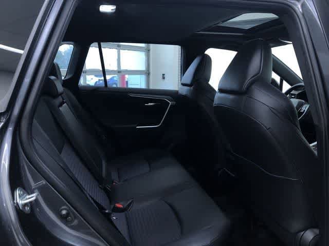 Thumbnail: 2022 Toyota RAV4 - 13