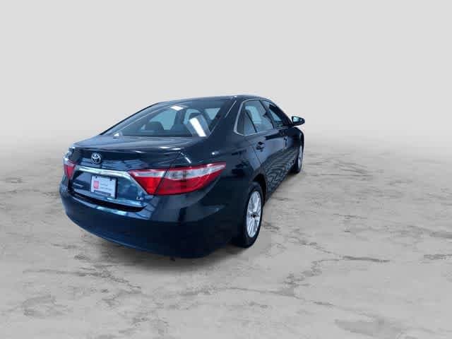 Thumbnail: 2016 Toyota Camry - 9