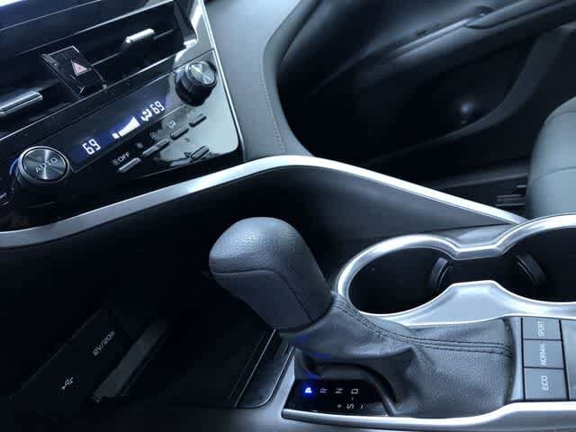 Thumbnail: 2023 Toyota Camry - 29