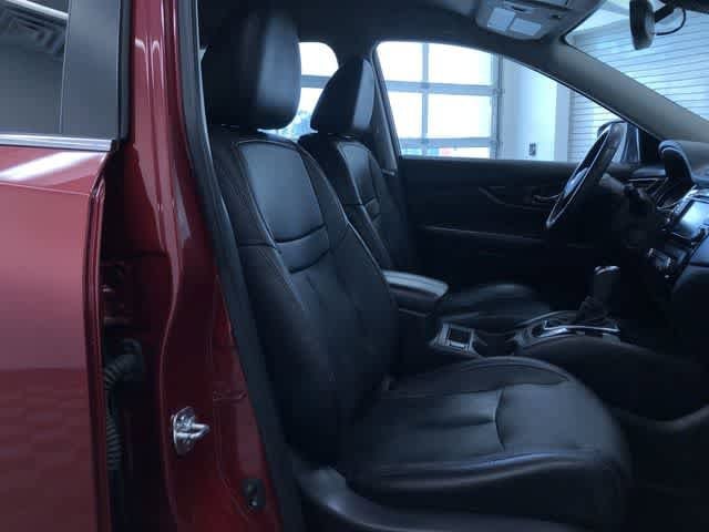 Thumbnail: 2019 Nissan Rogue - 23