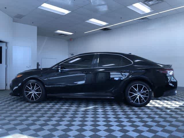 Thumbnail: 2022 Toyota Camry - 11