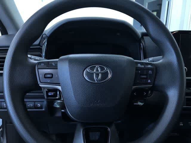 Thumbnail: 2025 Toyota Camry - 25