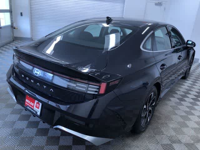 Thumbnail: 2025 Hyundai Sonata - 32