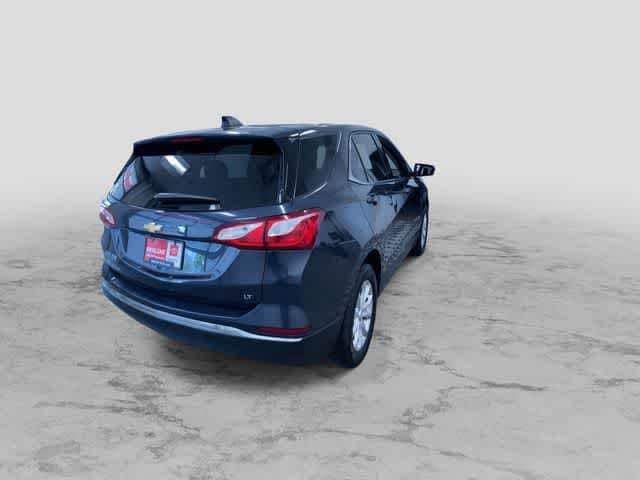 Thumbnail: 2018 Chevrolet Equinox - 10