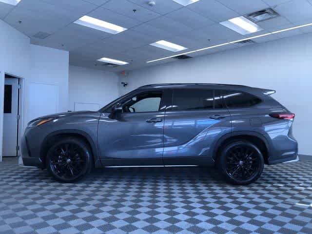 Thumbnail: 2025 Toyota Highlander - 12