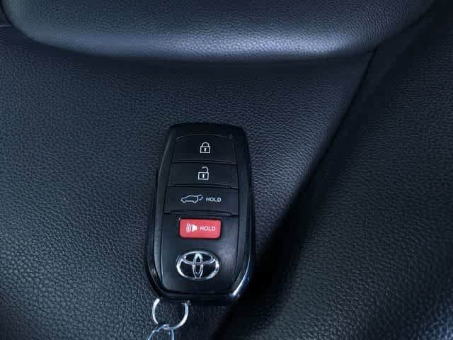 Thumbnail: 2024 Toyota Highlander - 35