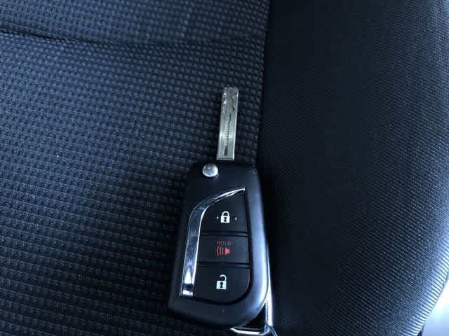 Thumbnail: 2025 Toyota RAV4 - 31