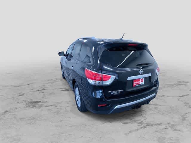 Thumbnail: 2015 Nissan Pathfinder - 8